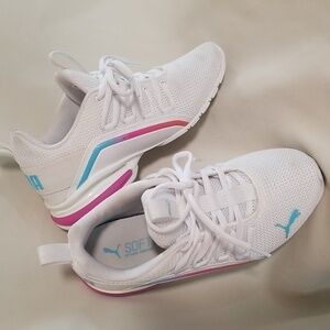 PUMA Axelion Light Fade Sneaker Womens Running Size 6.5 Womens